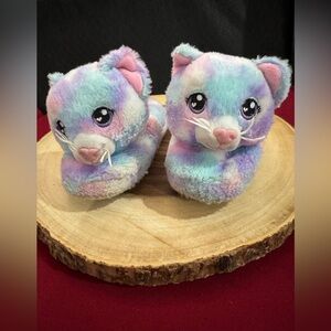 Build-A-Bear Pastel Tie-Dye Cat Slippers in Blue, Purple & Pink